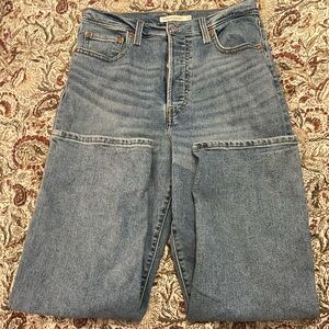 Levi ribcage straight ankle size 28